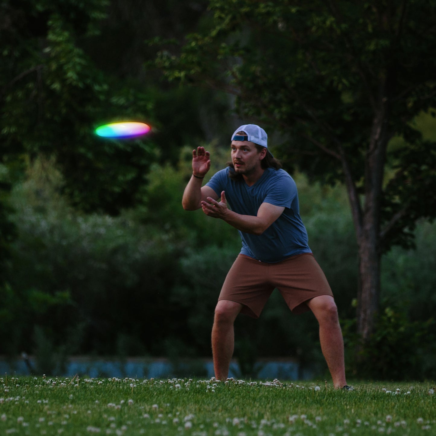 LIGHT UP FLYING DISC WITH DISC-O