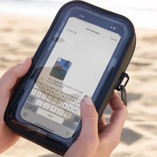 RUNOFF® WATERPROOF PHONE CASE PLUS