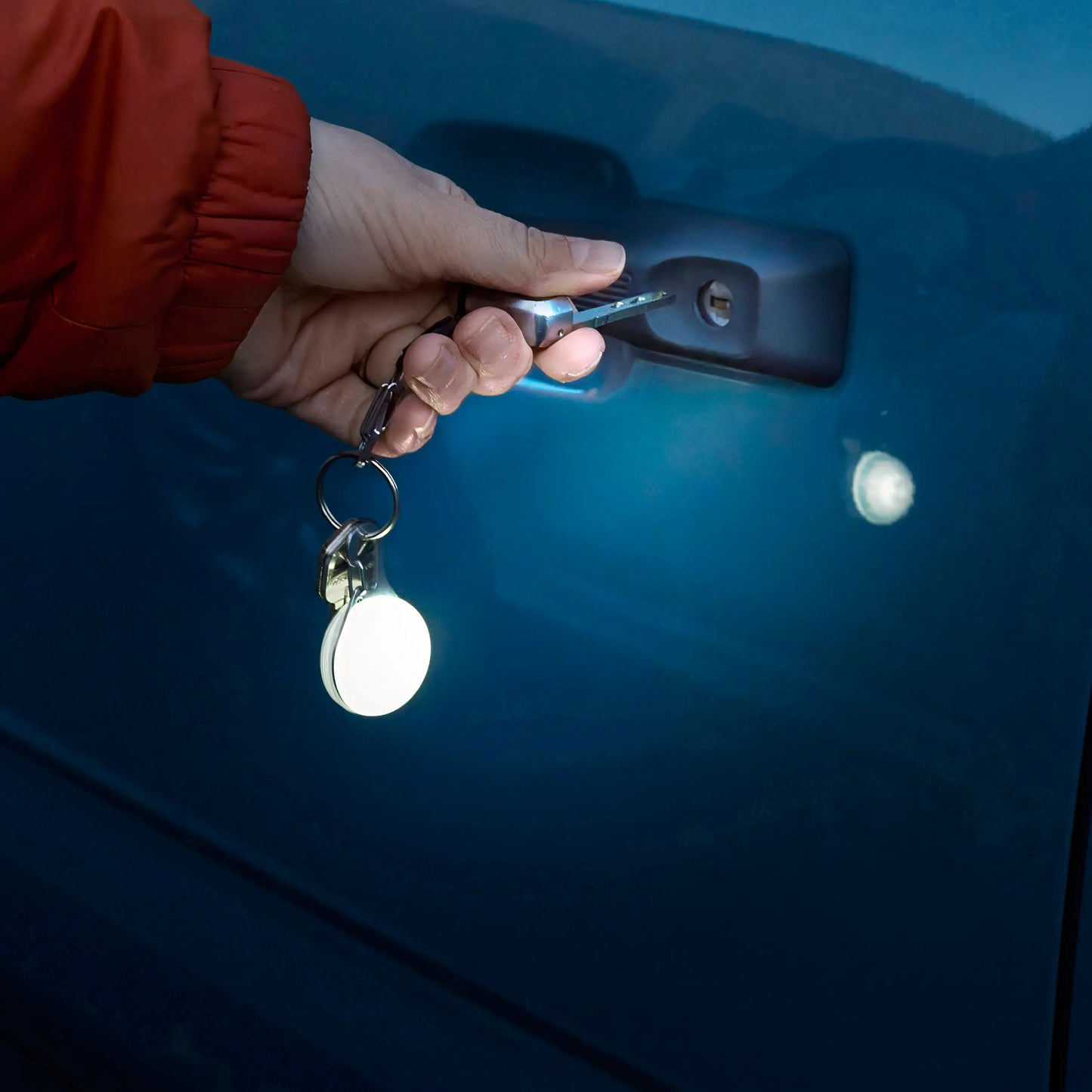 SPOTLIT® RECHARGEABLE CARABINER LIGHT