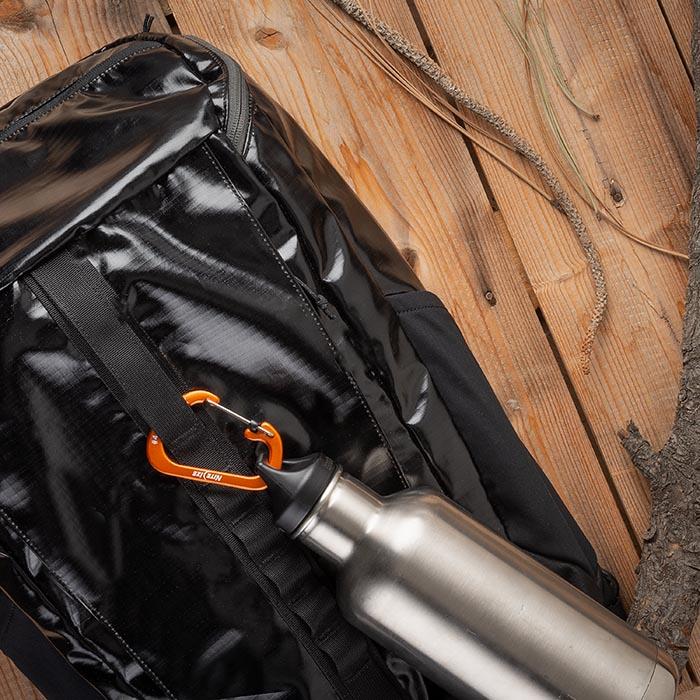 CARABINER WITH SLIDELOCK