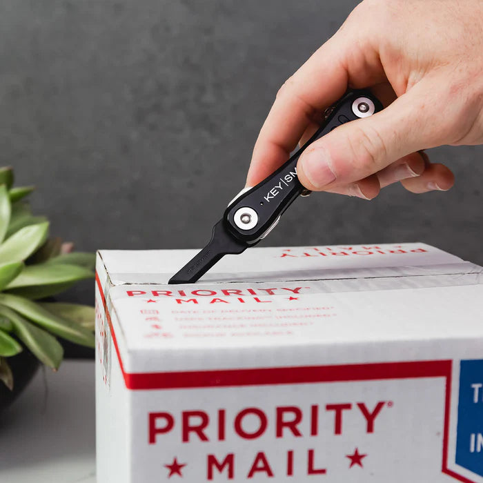 SafeBlade™ Box Cutter