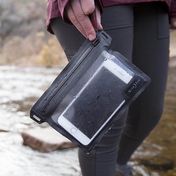 Waterproof Pocket.