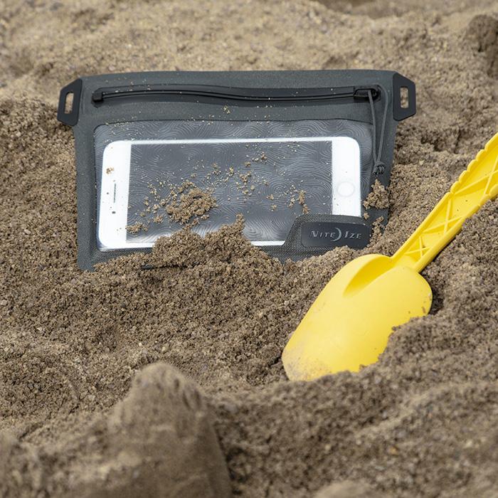 Waterproof Pocket.